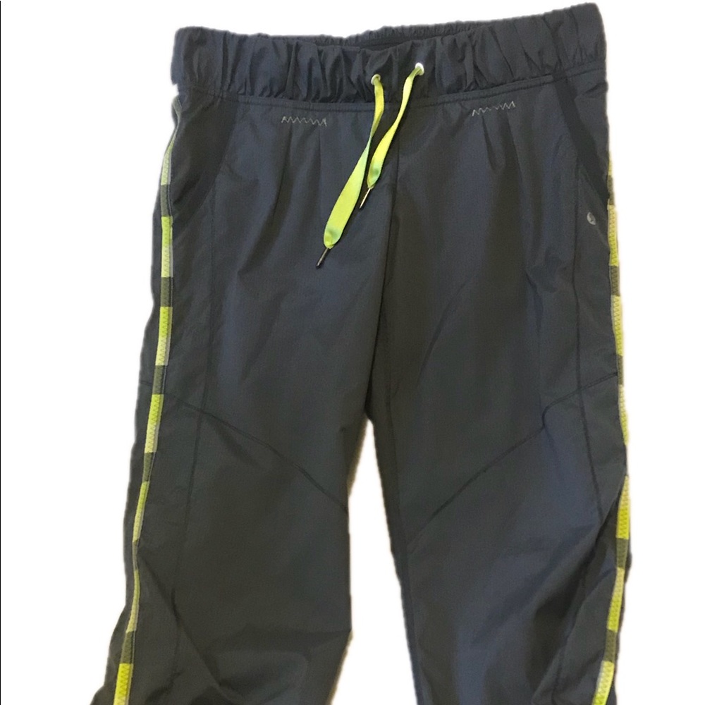 Lululemon Athletica pants grey